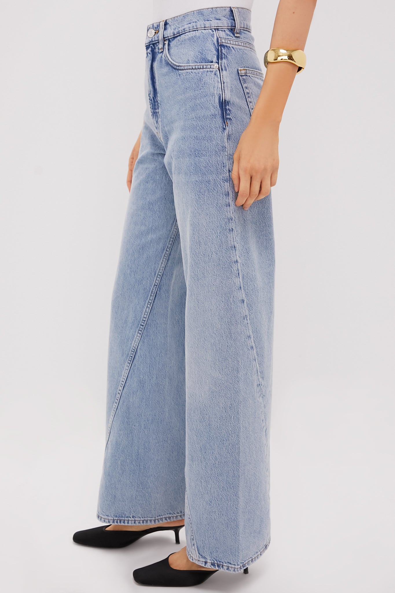 Pale Azure Brie Jean