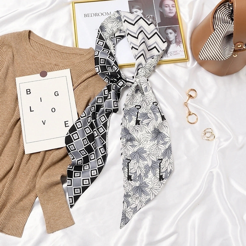 Women's Sweet Printing Geometric Satin Silk Scarf
