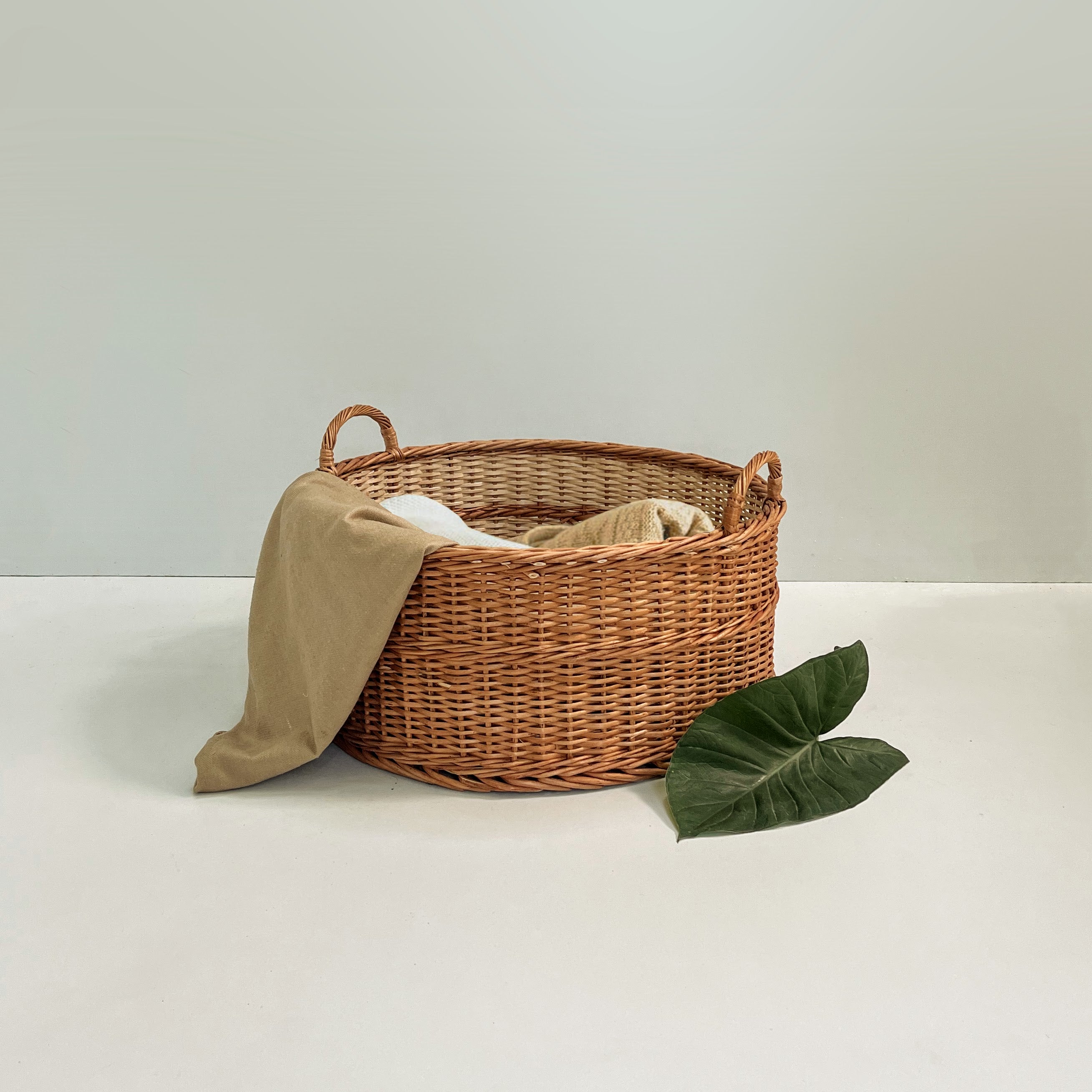 Peony Basket: Wicker Handwoven Storage Basket | Picnic Colourful Cane Basket [30cm/12in(Dia) X 15cm/6(H). 45cm/18in X 20cm/8in(H). 45cm/18in(Dia) X 30cm/12in(H)]