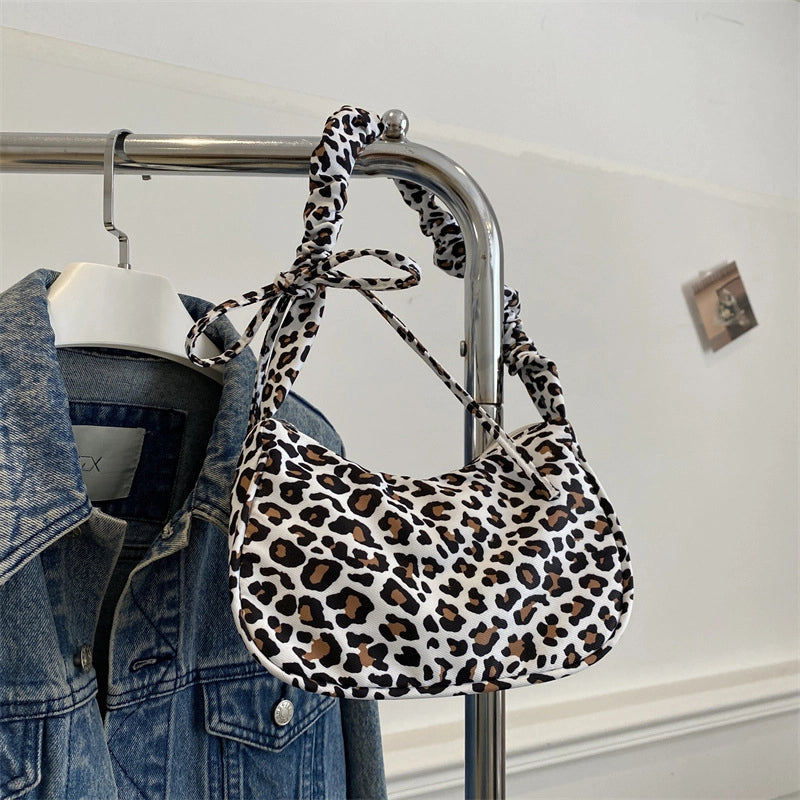 Women's Medium Canvas Leopard Streetwear Sewing Thread Square Zipper Underarm Bag