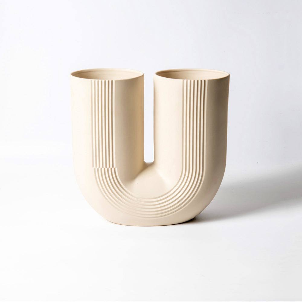 Jardin U-shaped Porcelain Vase Large - Beige