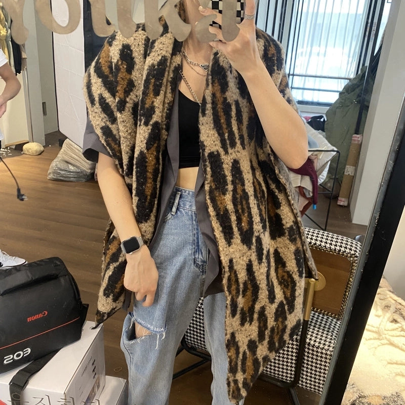 Women's Retro Leopard Polyester Scarf