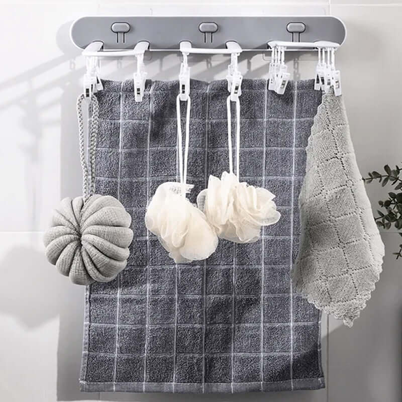 Multi-Clip hanging clothes hanger