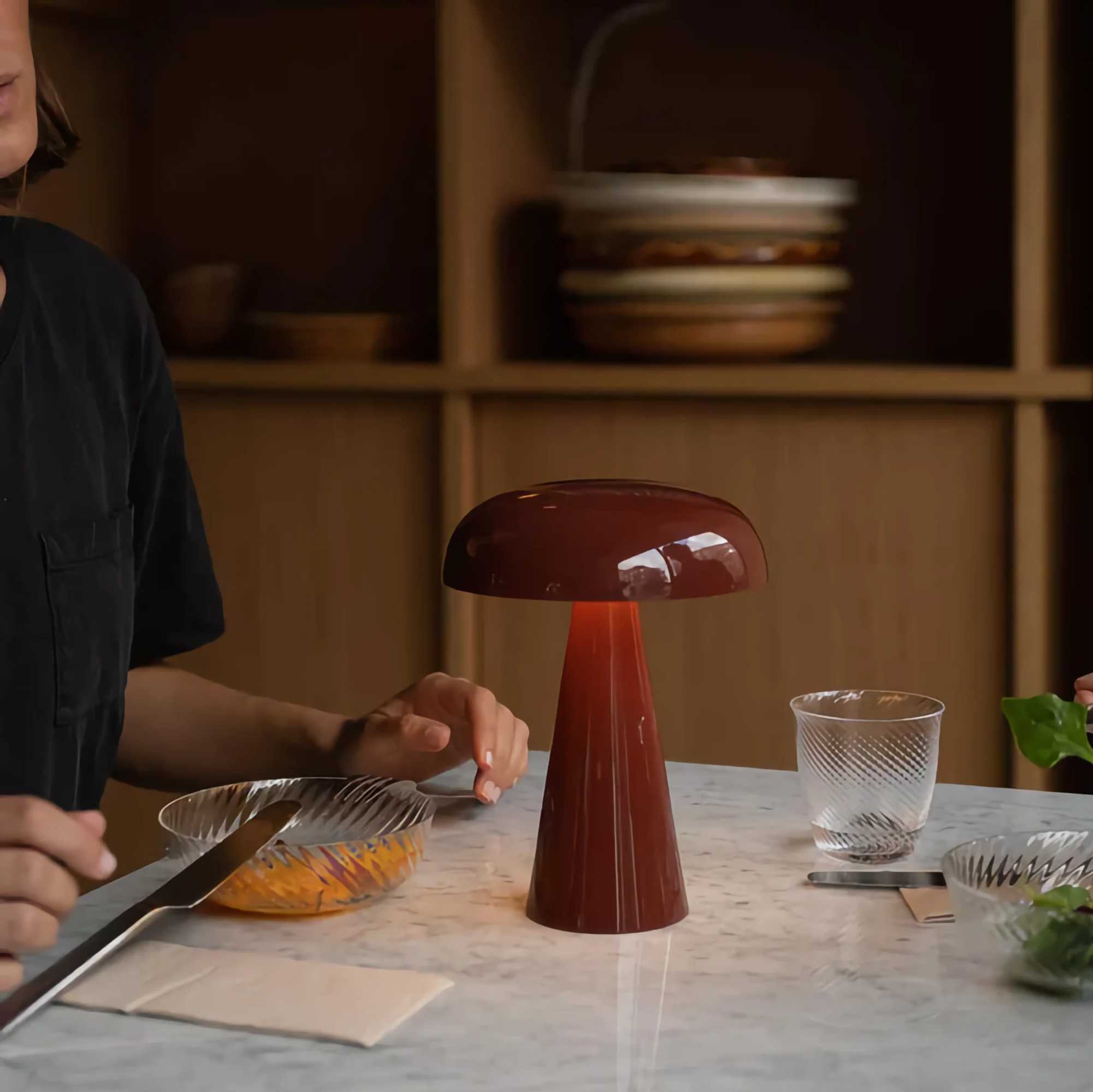 SC53 Como Portable Table Lamp. red brown