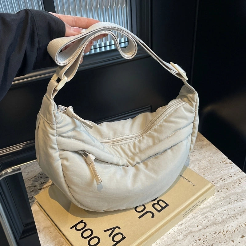 Women's Nylon Solid Color Classic Style Sewing Thread Zipper Underarm Bag