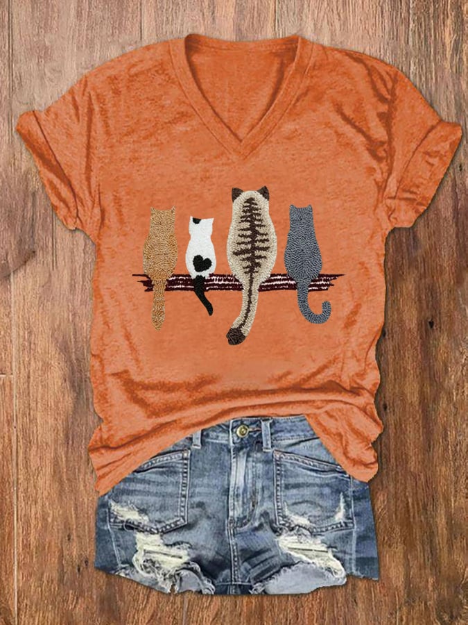 Women's Cat Back Pattern Print V-Neck T-Shirt