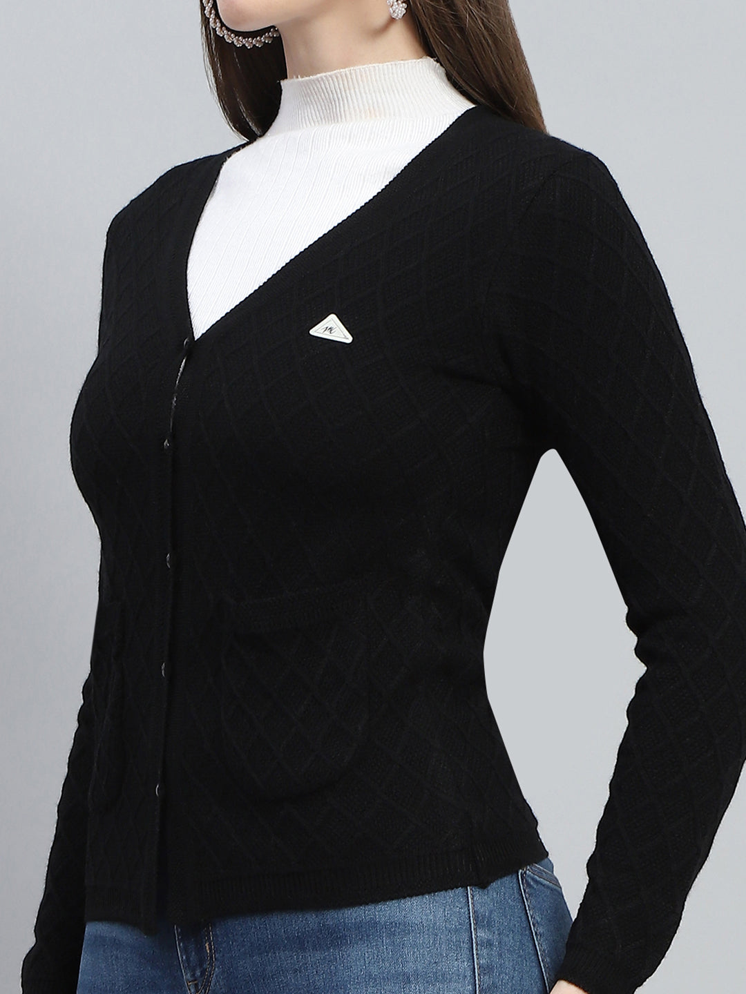 Women Black Self Design V Neck Full Sleeve Cardigan