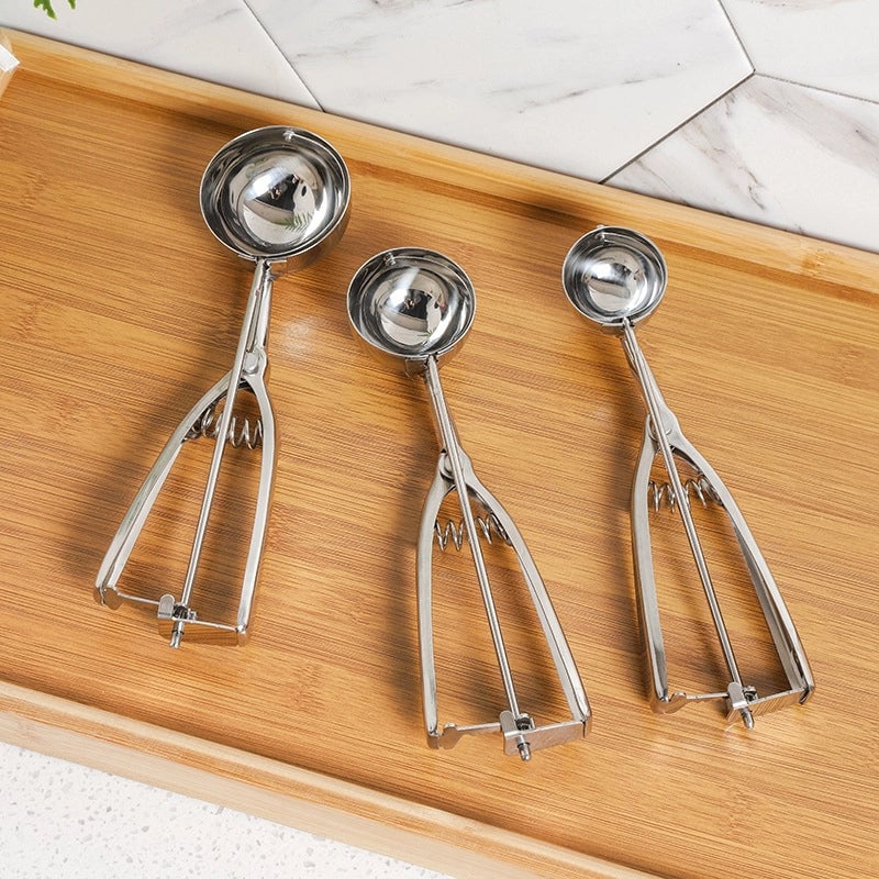 Casual Solid Color Stainless Steel Spoon