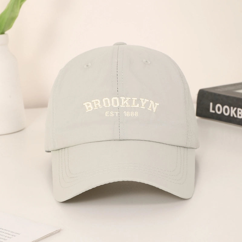 Unisex Minimalist Classic Style Sports Letter Embroidery Wide Eaves Curved Eaves Baseball Cap