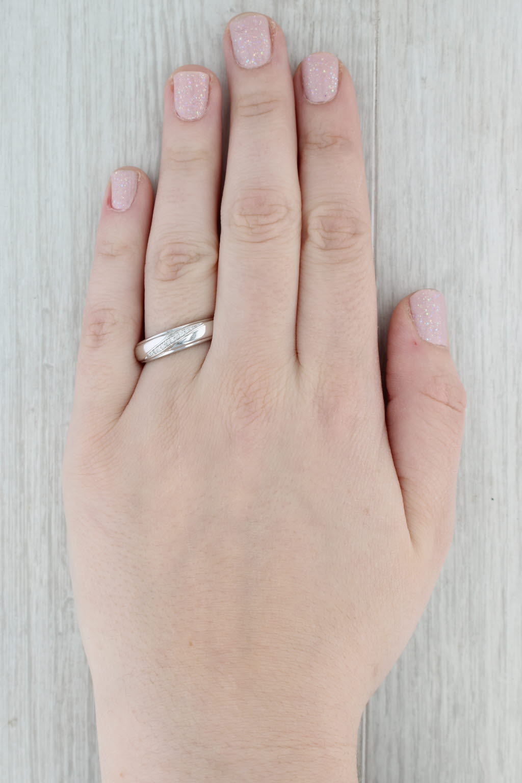 Diamond Accented Men's Wedding Band 14k White Gold Size 9.75 Ring