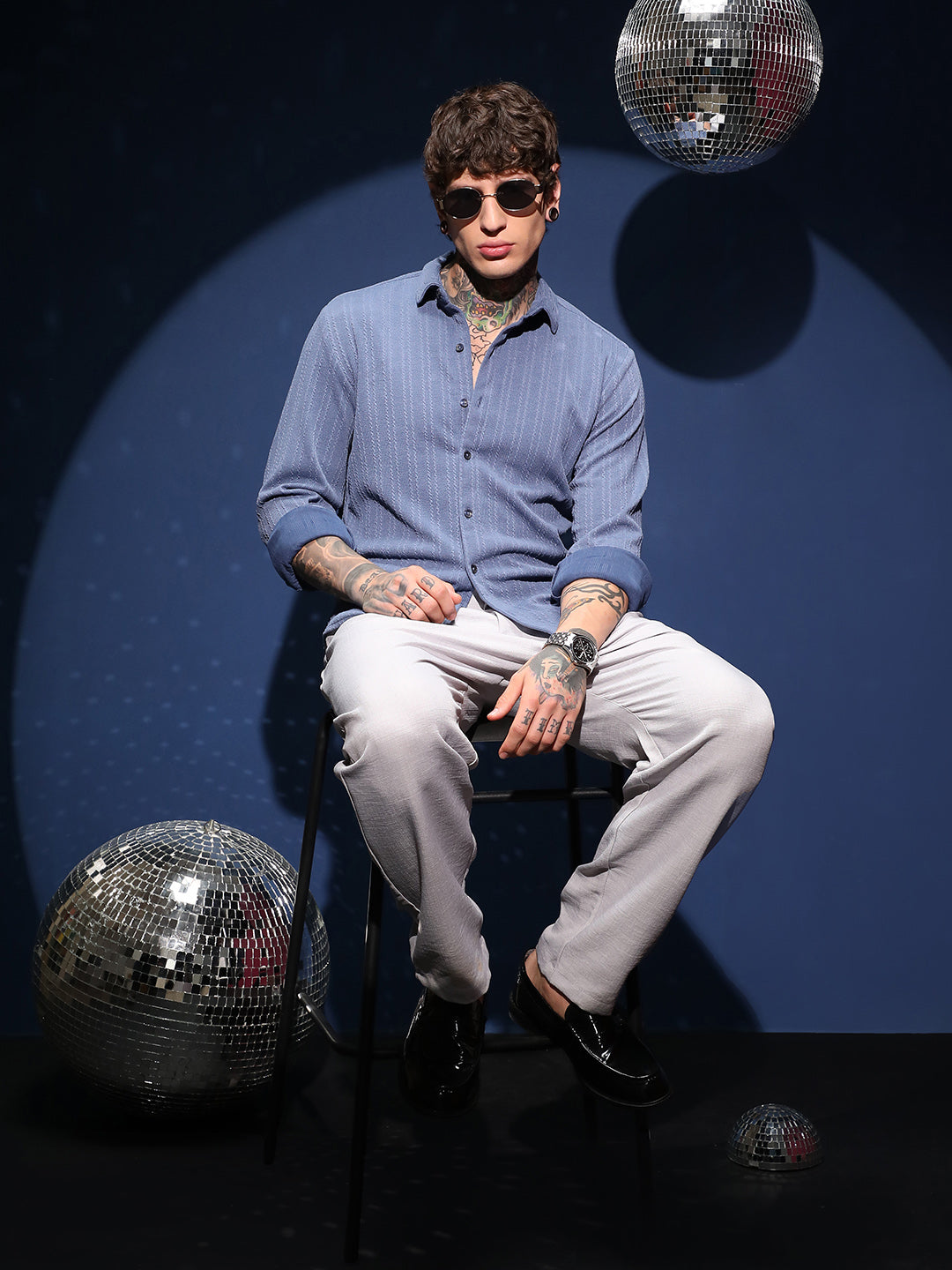 Parallel-Crease Tactile Shirt