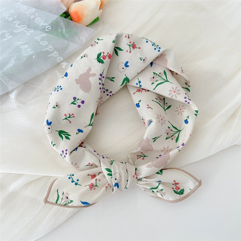 Women's Elegant Sweet Ditsy Floral Polka Dots Heart Shape Polyester Silk Scarf