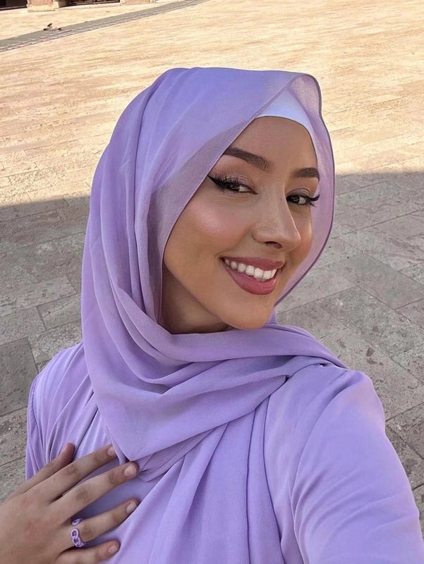 Women's Casual Elegant Minimalist Solid Color Chiffon Printing And Dyeing Hijab