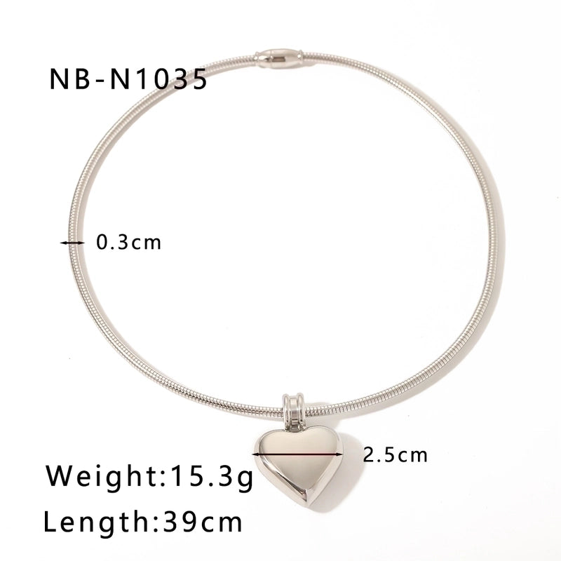 Stainless Steel 18K Gold Plated Hip-Hop Modern Style Classic Style Plating Round Heart Shape Ball Necklace