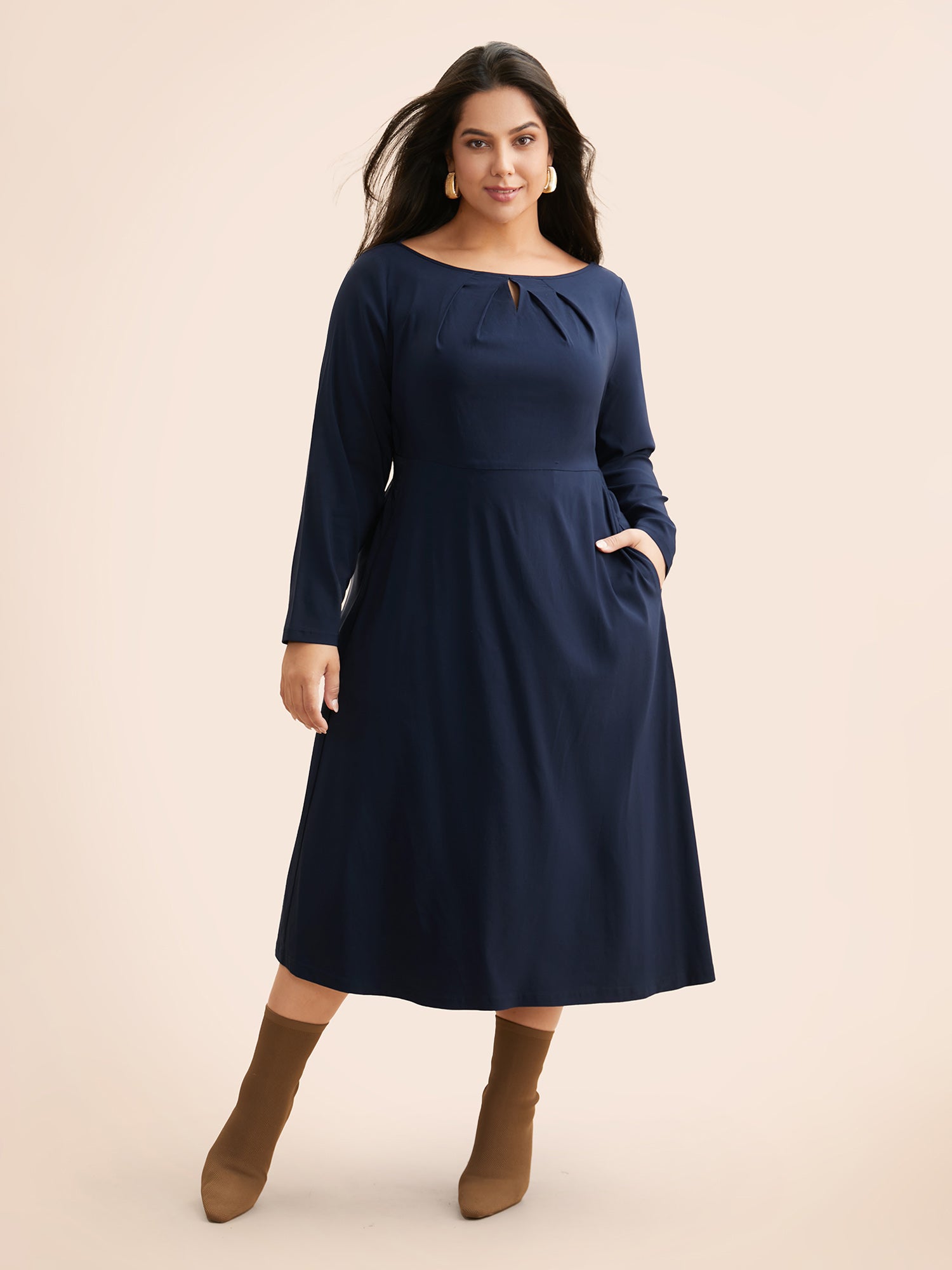 Plain Keyhole Pleated Shirred Dress