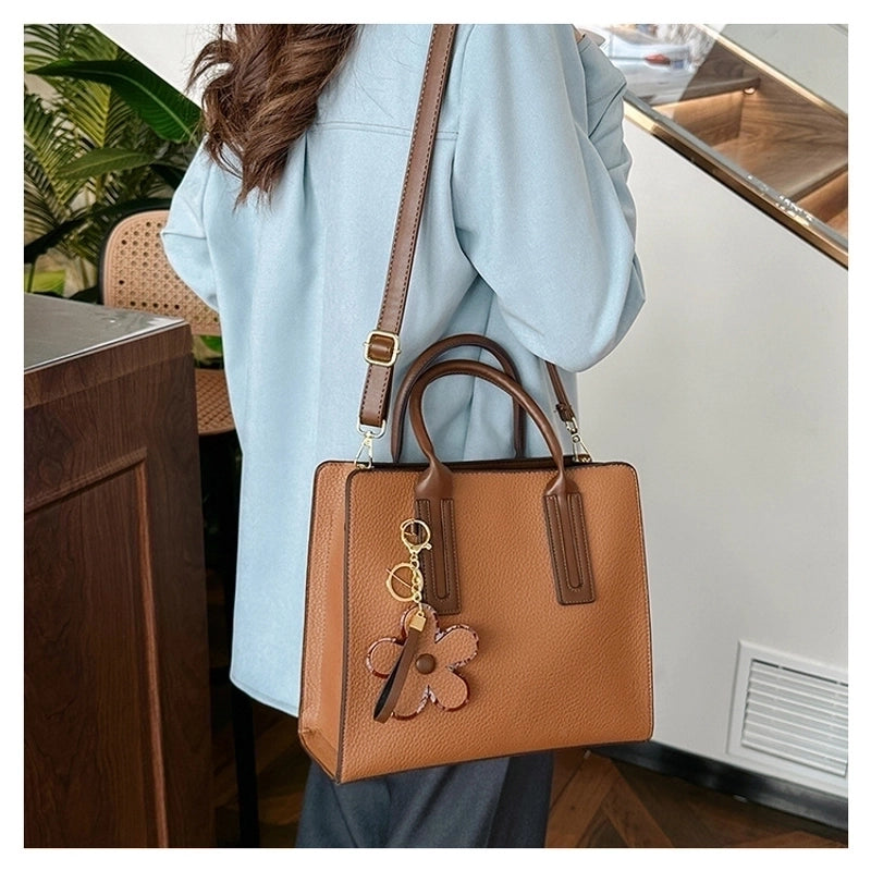 Women's Medium Pu Leather Solid Color Elegant Classic Style Zipper Crossbody Bag