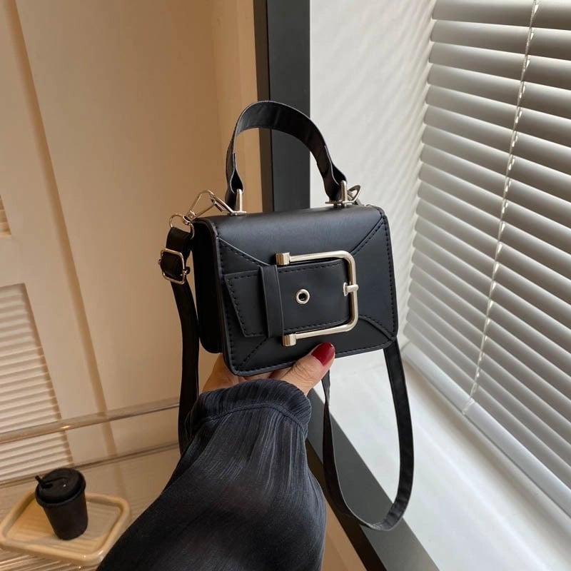 Women's All Seasons Pu Leather Solid Color Streetwear Square Magnetic Buckle Handbag