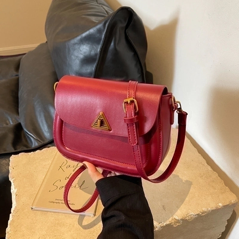 Women's Pu Leather Solid Color Streetwear Square Lock Clasp Shoulder Bag