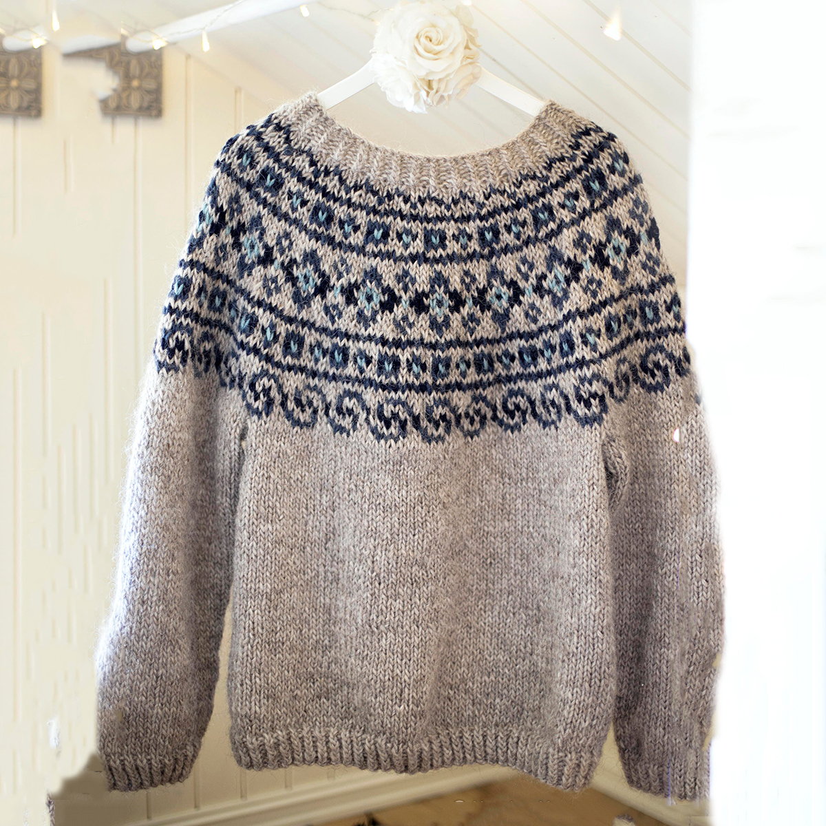 Vintage Beautiful Norwegian Knit Jacquard Crew Neck SweaterUnisex