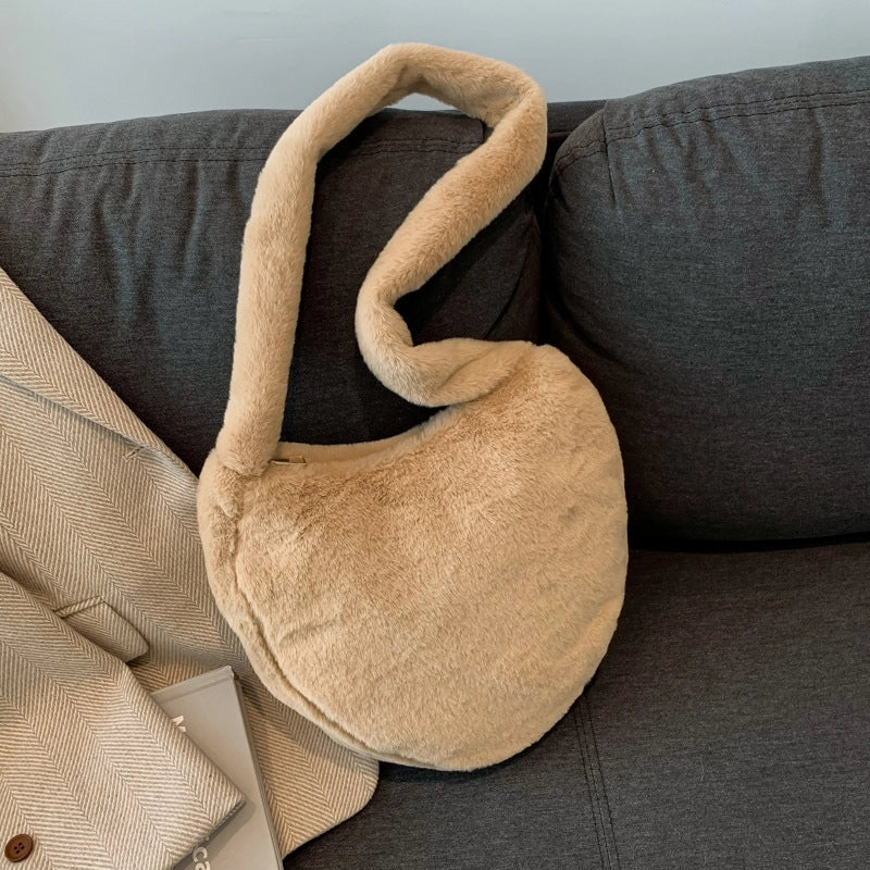Women's Medium All Seasons Plush Heart Shape Streetwear Heart-shaped Zipper Shoulder Bag