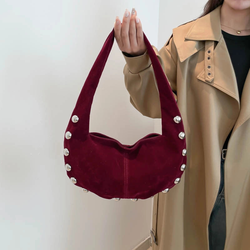 Women's Pu Leather Solid Color Classic Style Dumpling Shape Zipper Shoulder Bag