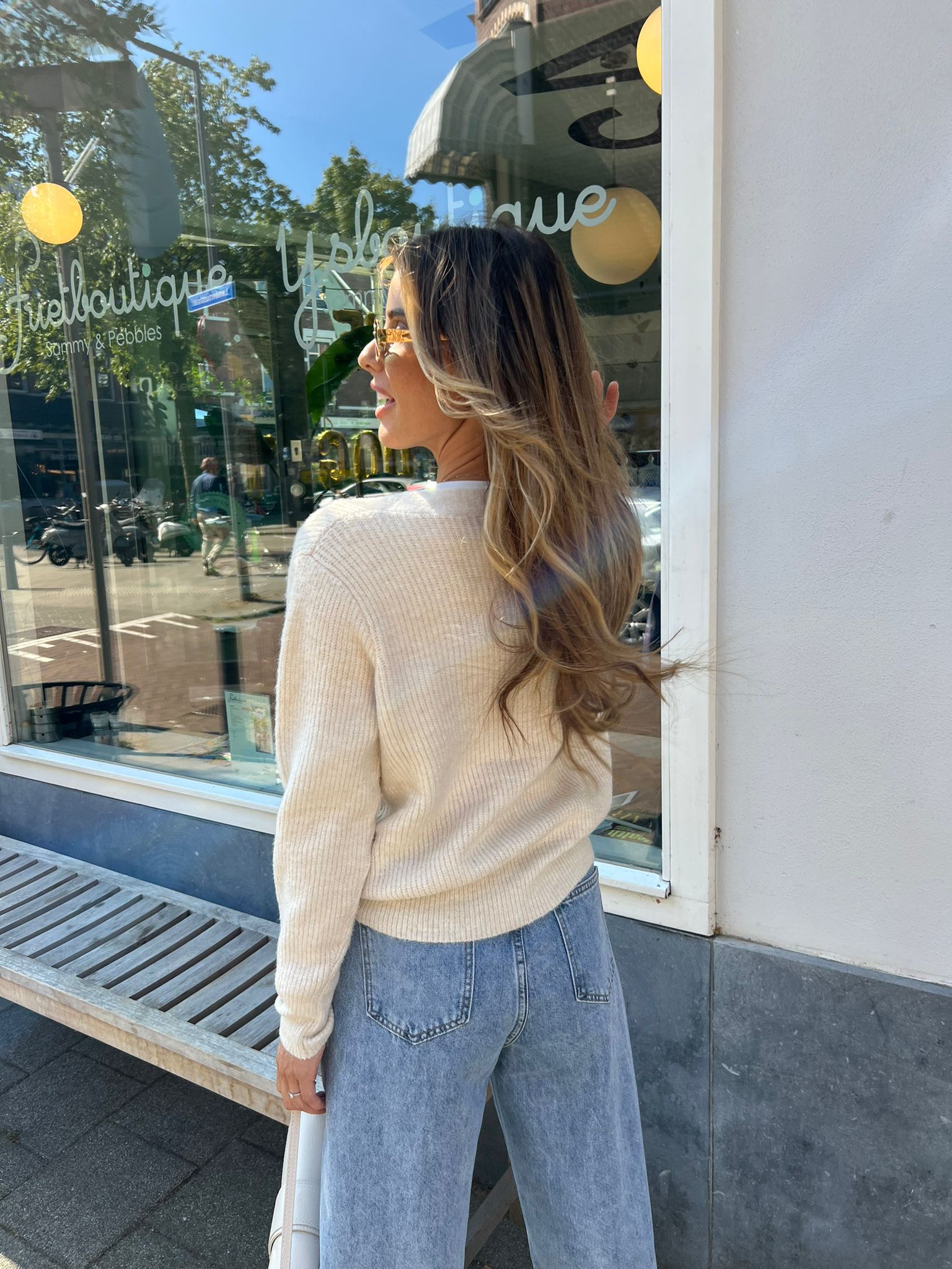 Basic Anna vest knoop beige