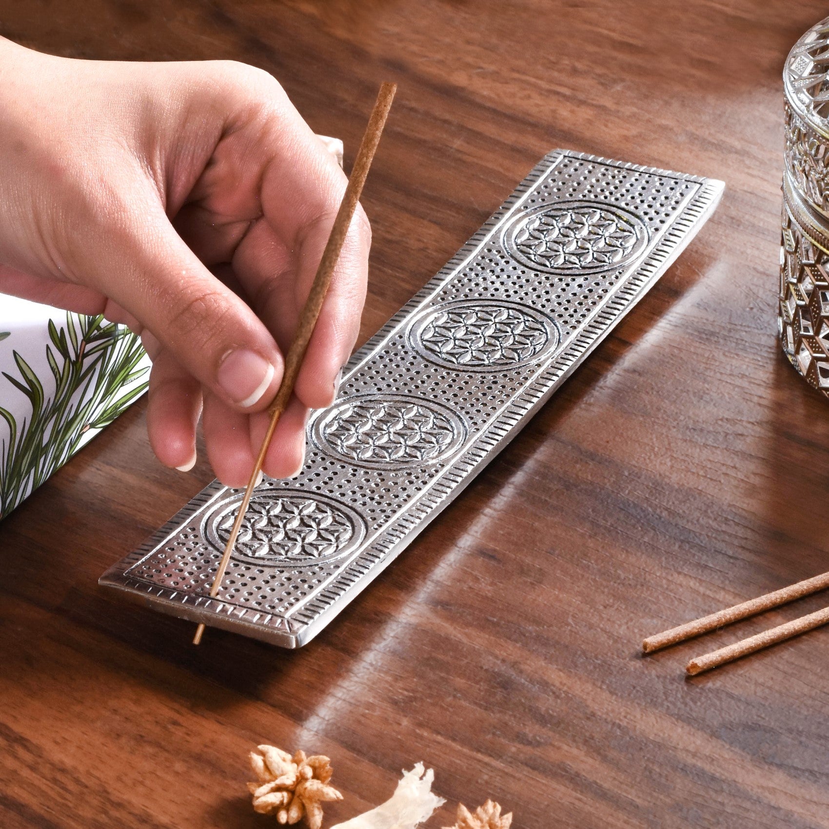 Ash Catcher Metal Agarbatti Stand With Mogra Incense Sticks