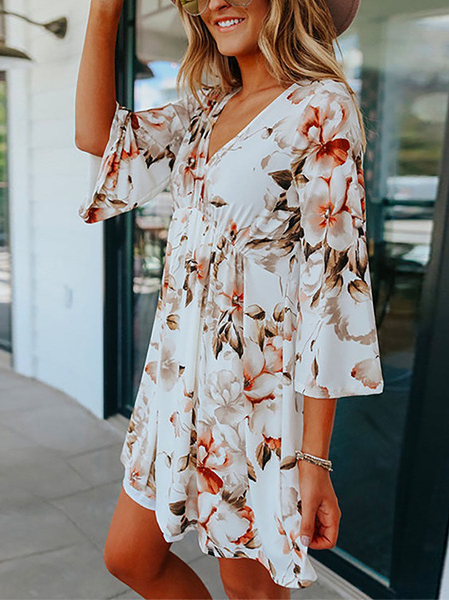 V Neck Bell Sleeves Printed Swing Dresses