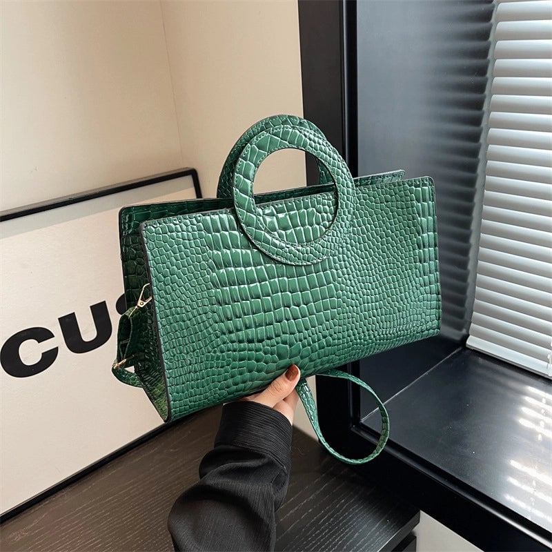 Women's Large Pu Leather Solid Color Crocodile Streetwear Square Zipper Handbag