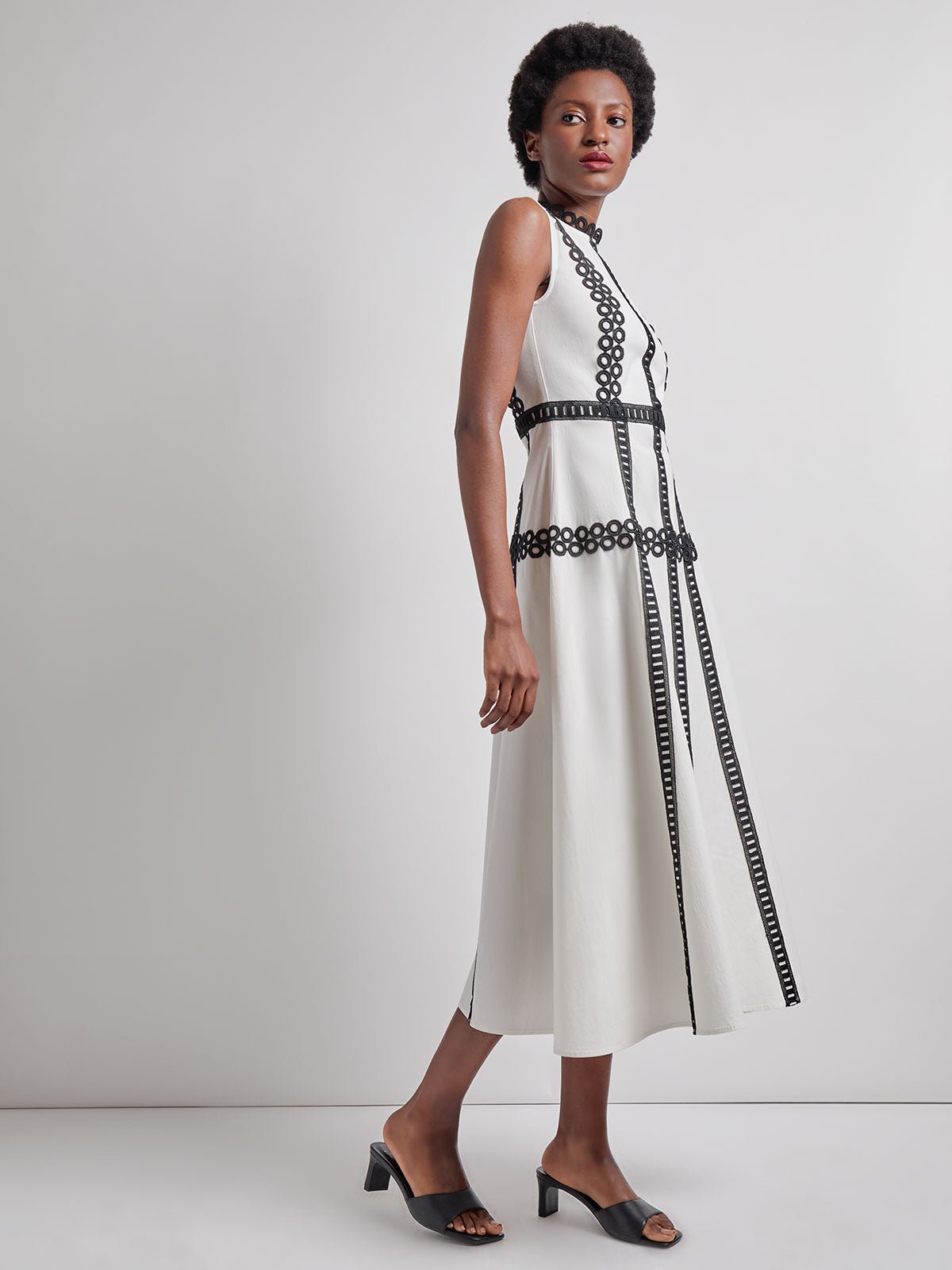 Fit & Flare Cotton Eyelet Trim Maxi Dress - Modern Fit
