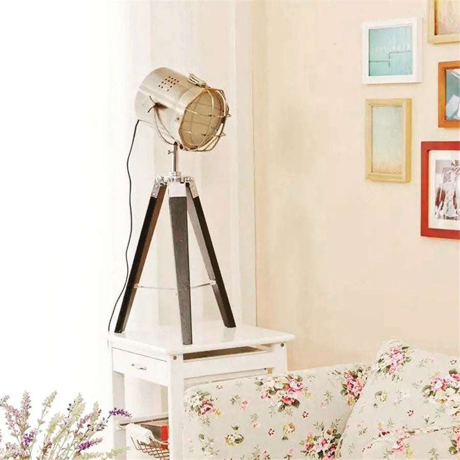 Vintage Spotlight table Lamp with Wooden Tripod