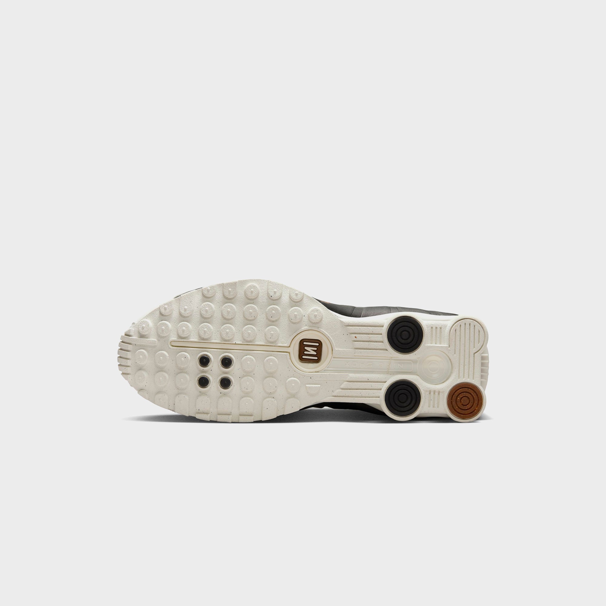 Nike WMNS Shox R4  - Sail / Black / Fauna Brown / Sail