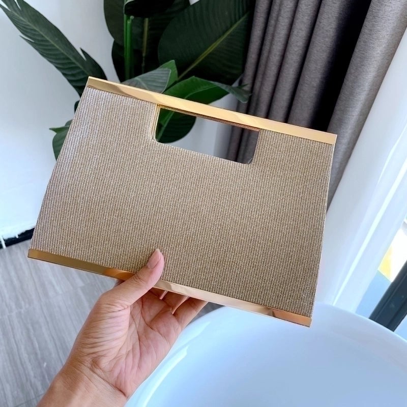 Women's Solid Color Knit Magnetic Buckle Wallets
