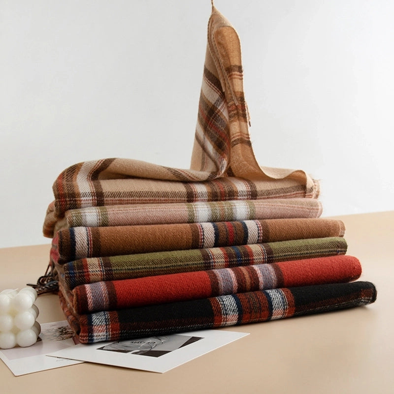 Strict Selection Of New Elegant Temperament Plaid Scarf Women's Simple Warm Cold-proof Cashmere Scarf