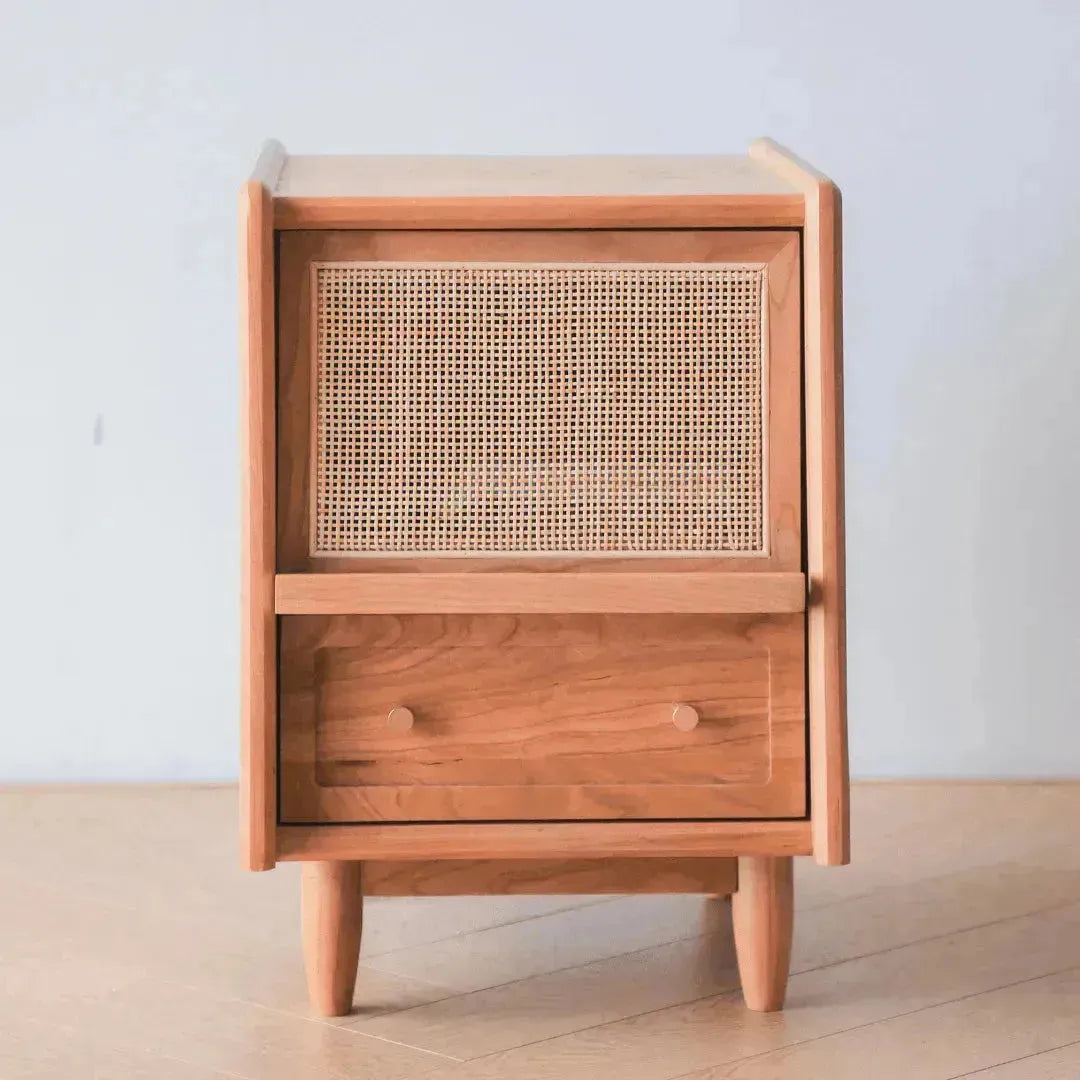 Wellinhall 2 - Drawer Nightstand