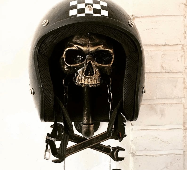 ☠️Motorcycle skull helmet holder (🎁gift for bikers)