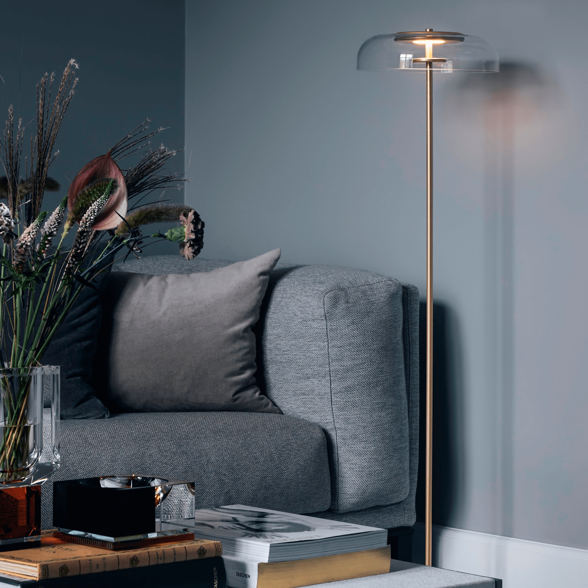 Alira | Modern LED Floor Lamp