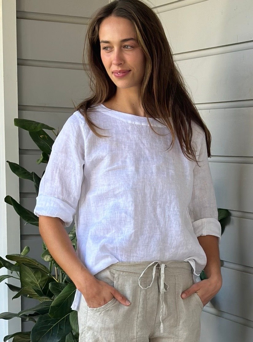 april top-white linen