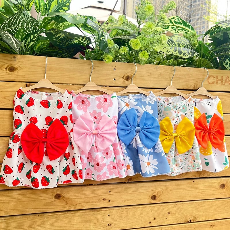 Cute Polyester Strawberry Bow Knot Pet Clothing