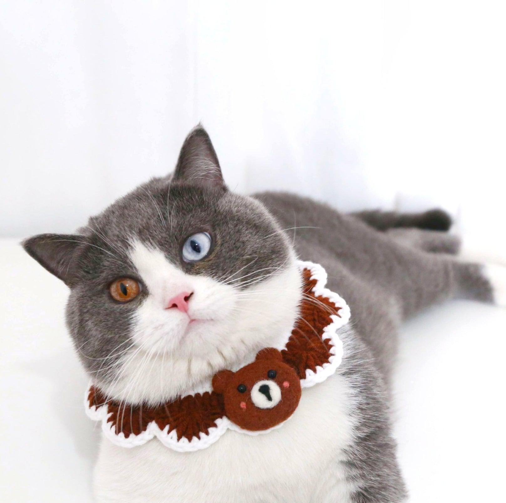 Little Animal Friends Style Knitted Woolen Bibs for Pets