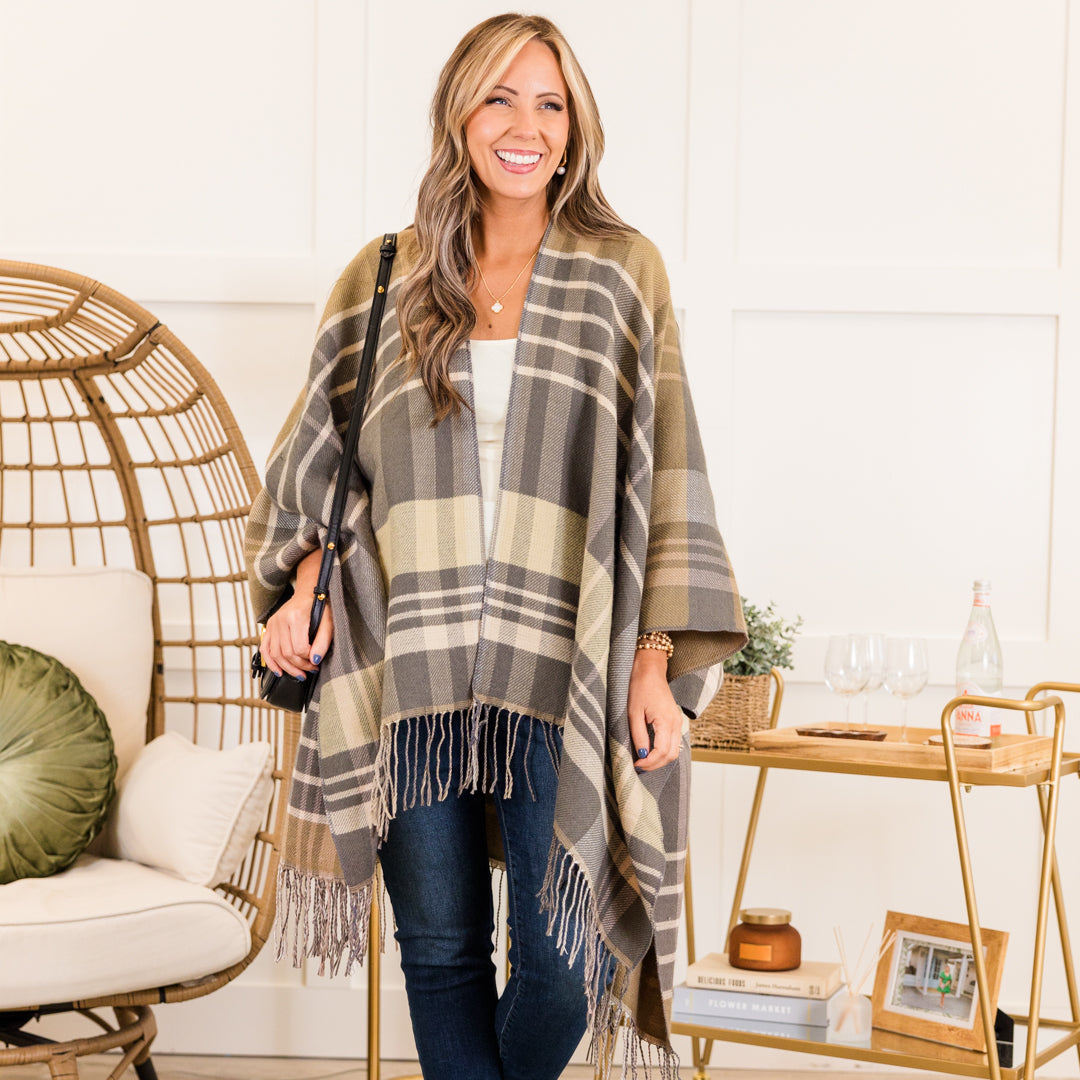 Woolen Whisper Poncho. Gray