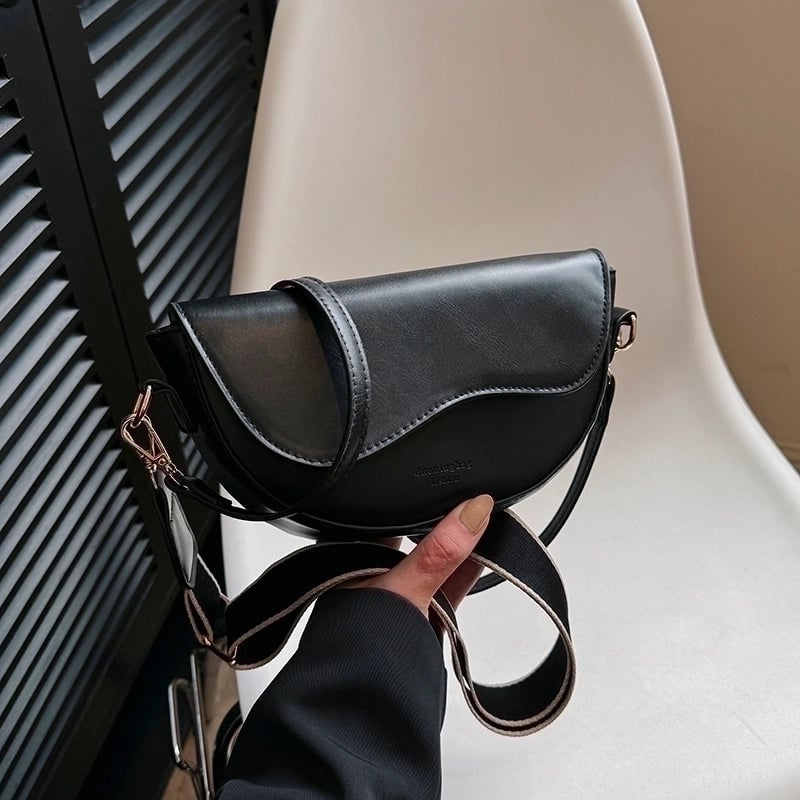 Women's Pu Leather Solid Color Vintage Style Semicircle Flip Cover Crossbody Bag