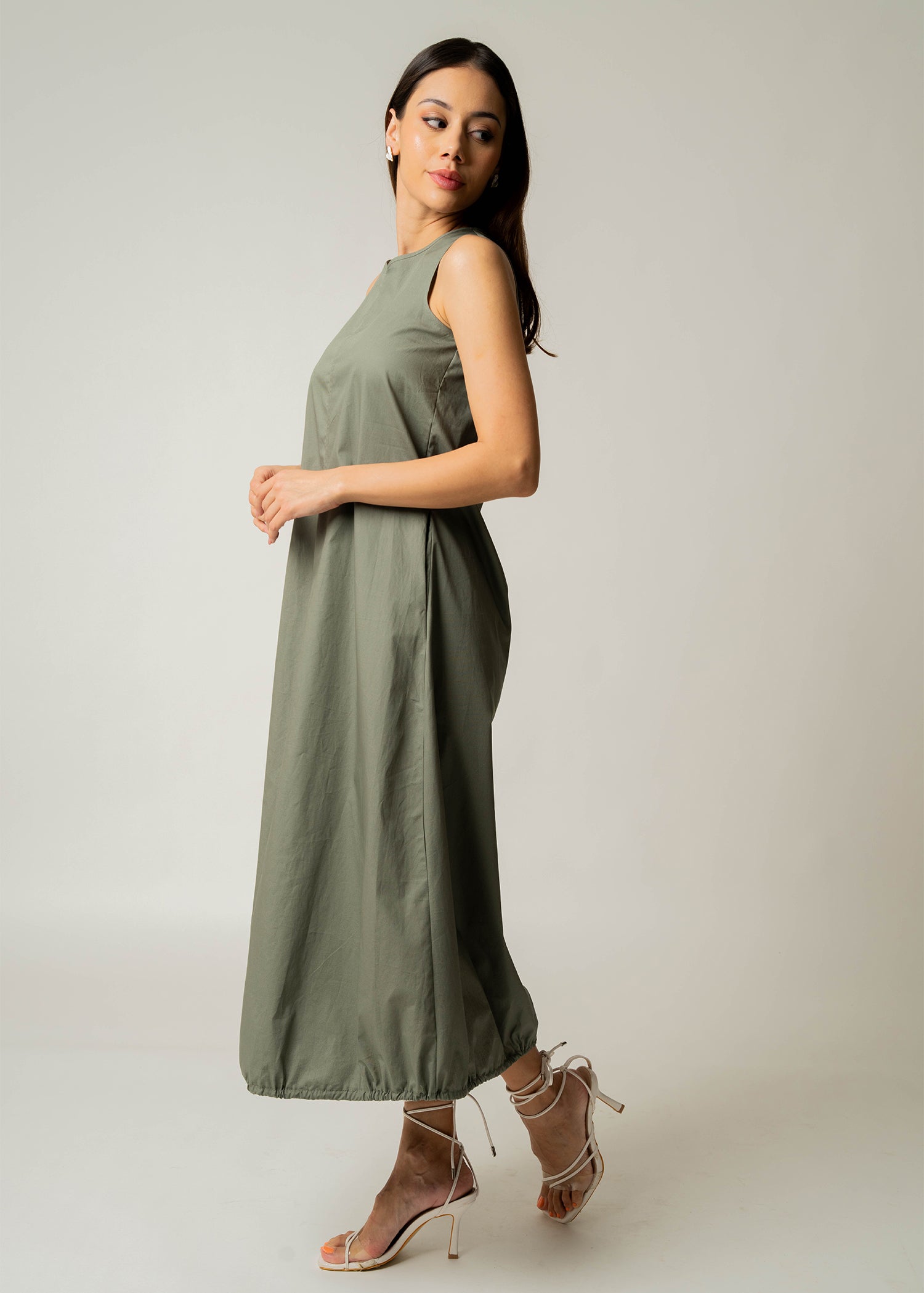 Sleeveless Maxi dress With Bottom Draw Cord Detail