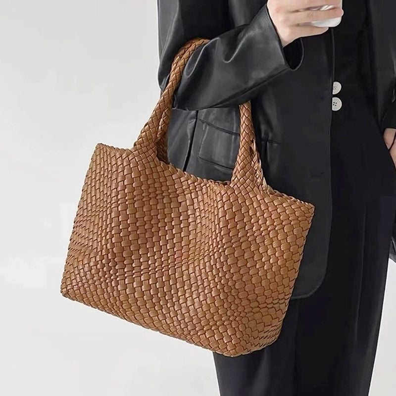 Women's Large Pu Leather Solid Color Vintage Style Streetwear Weave Square Magnetic Buckle Shoulder Bag