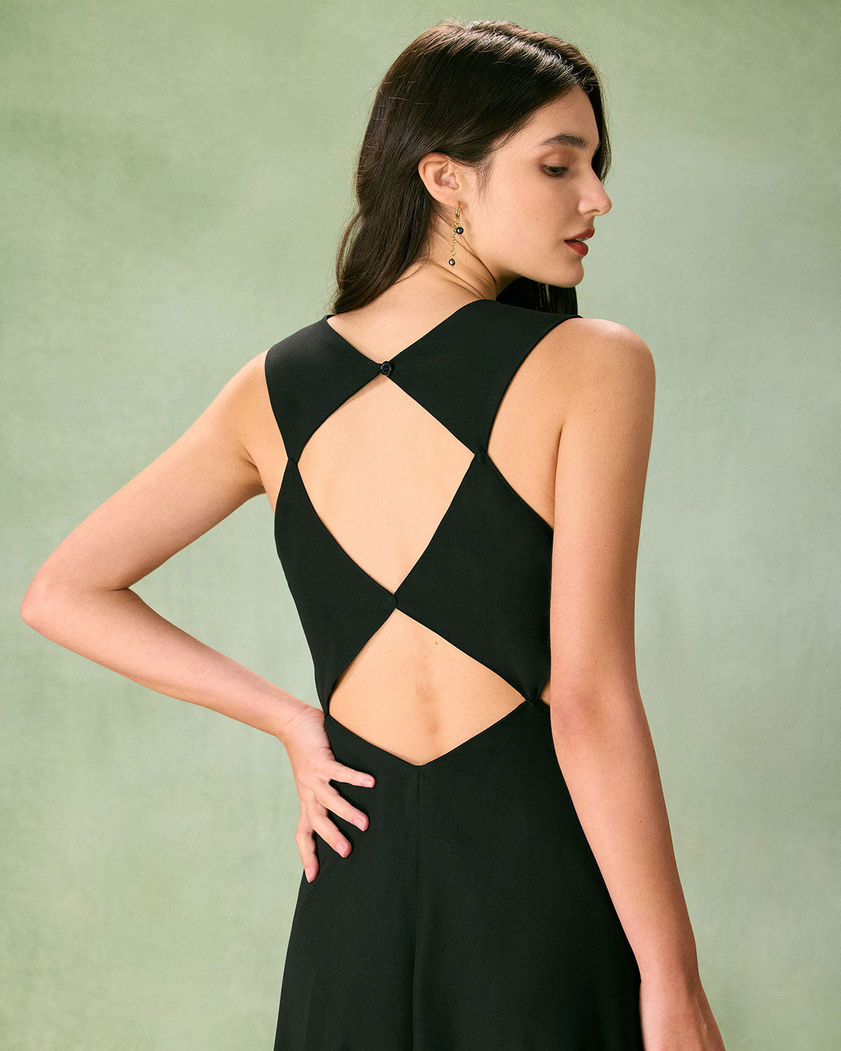 The Black Round Neck Cut-Out Midi Dress