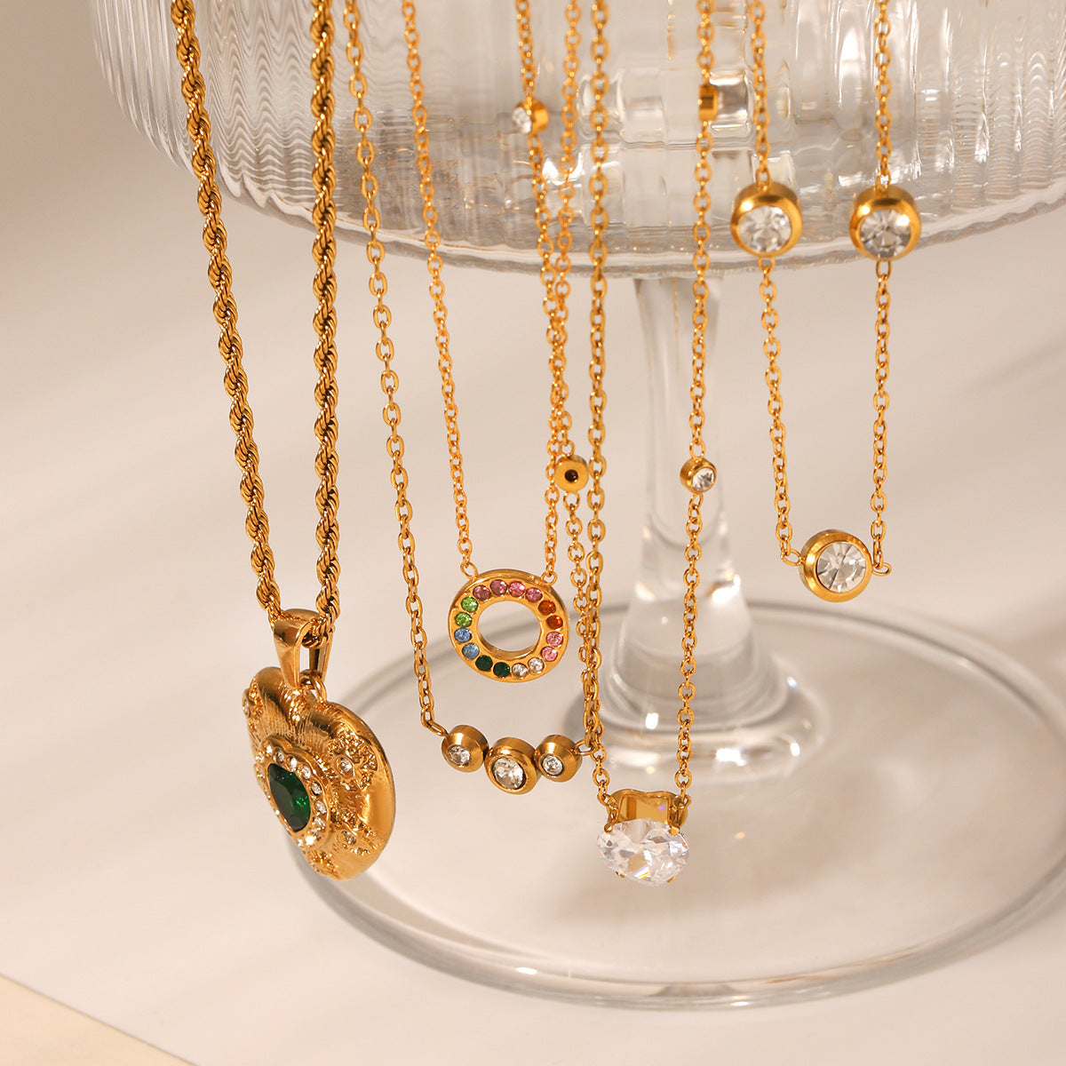 Ins Style Stainless Steel Love Necklace Inlaid With Zircon Clavicle Chain Female Titanium Steel 18K Gold-Plated Necklace