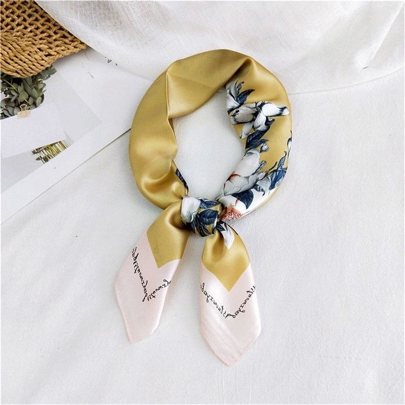 Women's Minimalist Printing Satin Silk Scarf