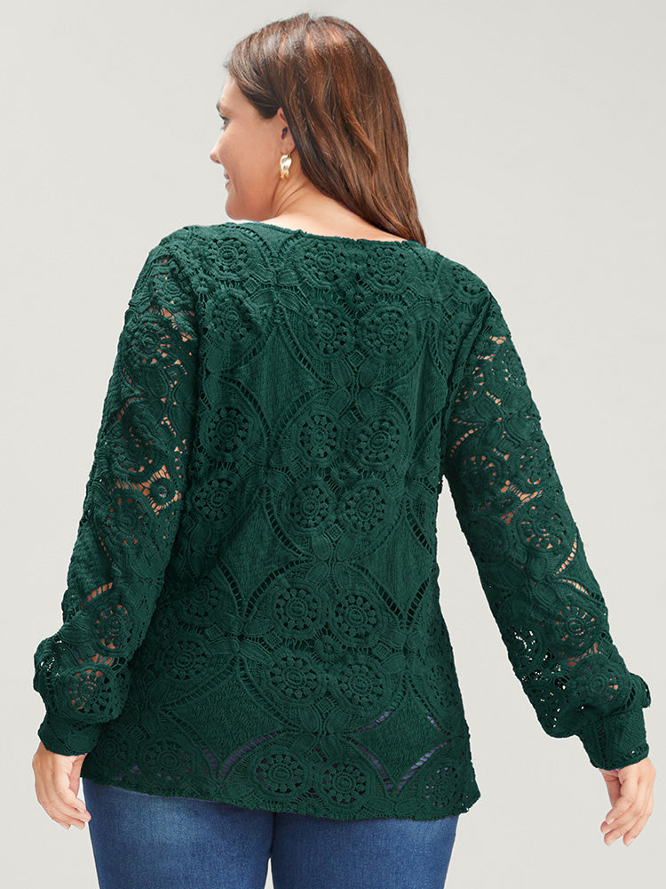 Solid Crossover Hem Lace Blouse