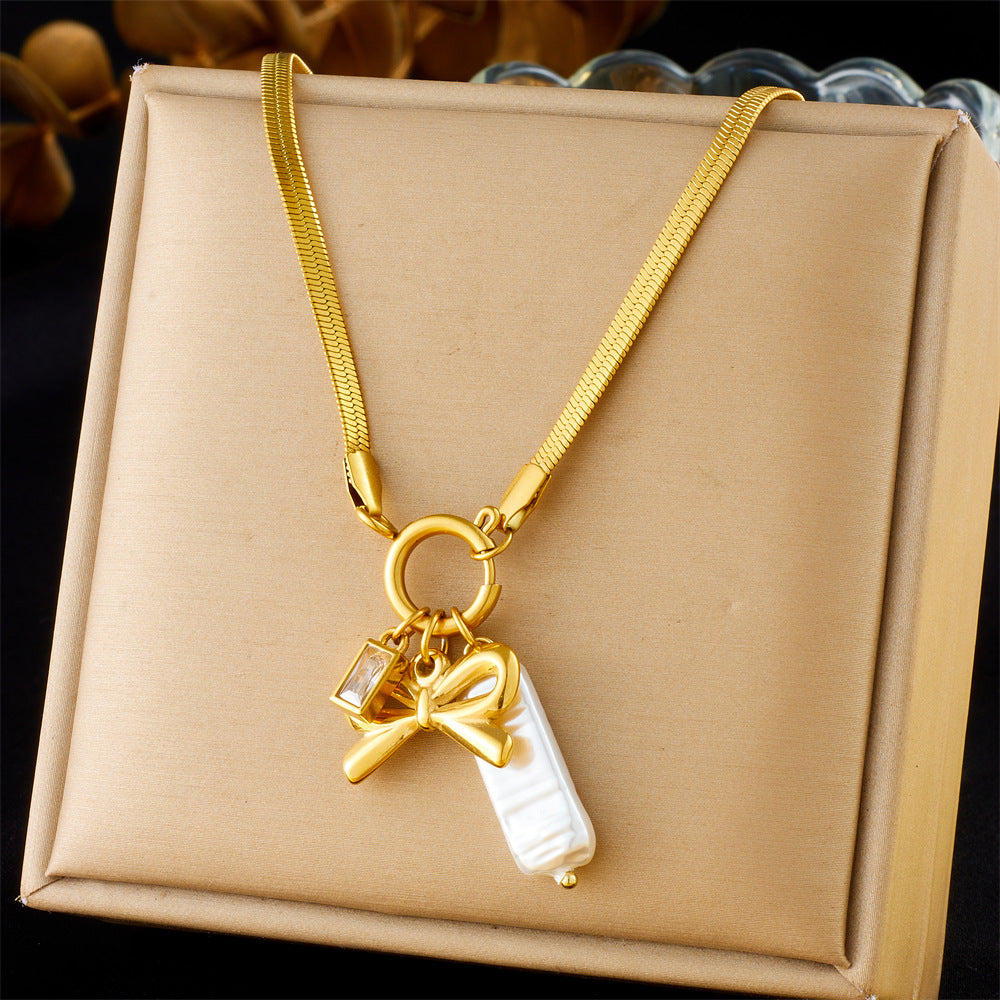 Fashion Retro Gold-Plated Stainless Steel Chain Bow Heart Pearl Pendant Accessories Necklace