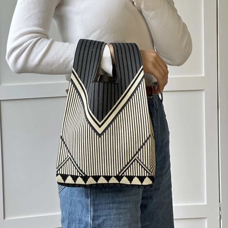 Women's Polyester Printing Color Block Cute Square Open Handbag